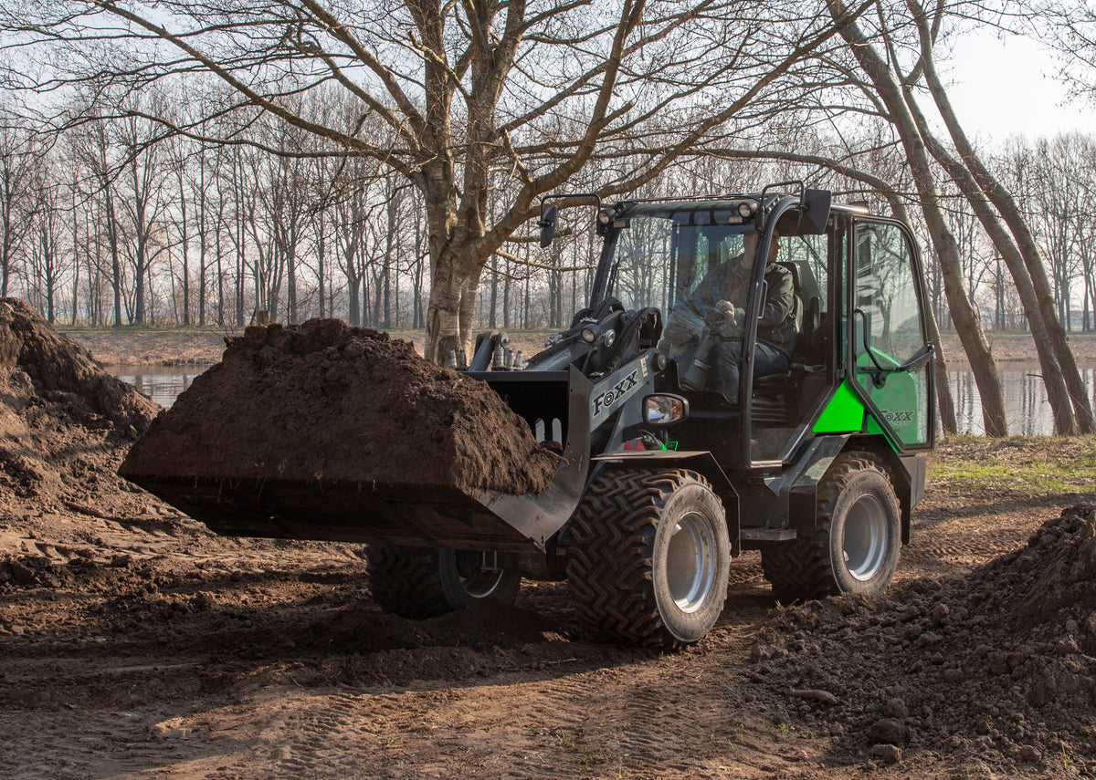 Foxx ST355 Compact Wheel Loader