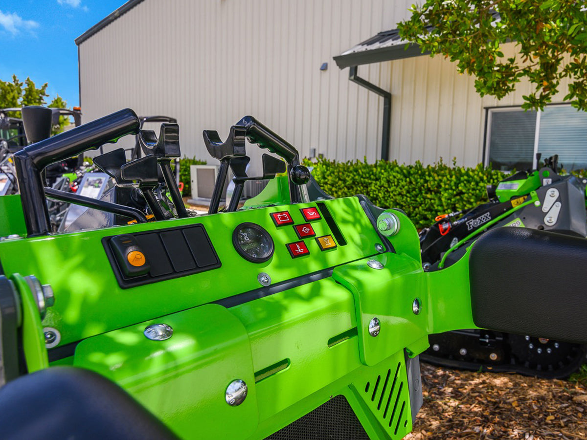 Foxx T125 Mini Track Loader