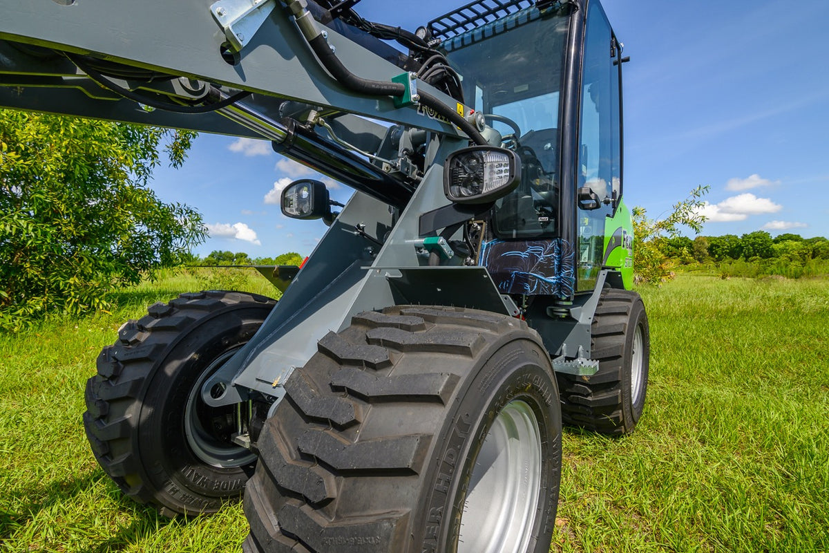 Foxx ST275 Compact Wheel Loader
