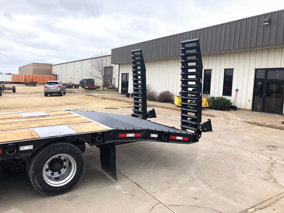 Behnke 40-50K Tag Trailer