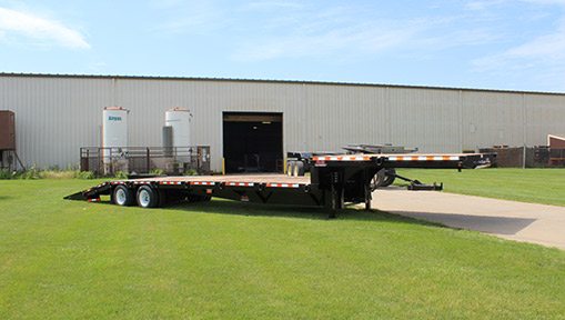 Behnke Low-Profile Over the Road Step-Deck Semi