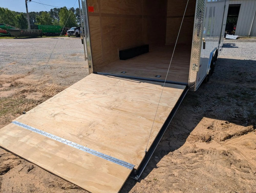 Cargo Mate 8.5x18 TA3 Enclosed Trailer (5.2K) 96361