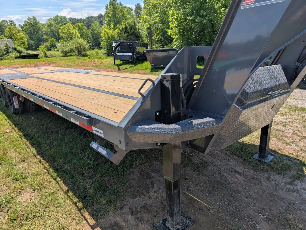 Horizon FYZ 32' Hydraulic Dovetail Gooseneck 12K (20'+12') 10432
