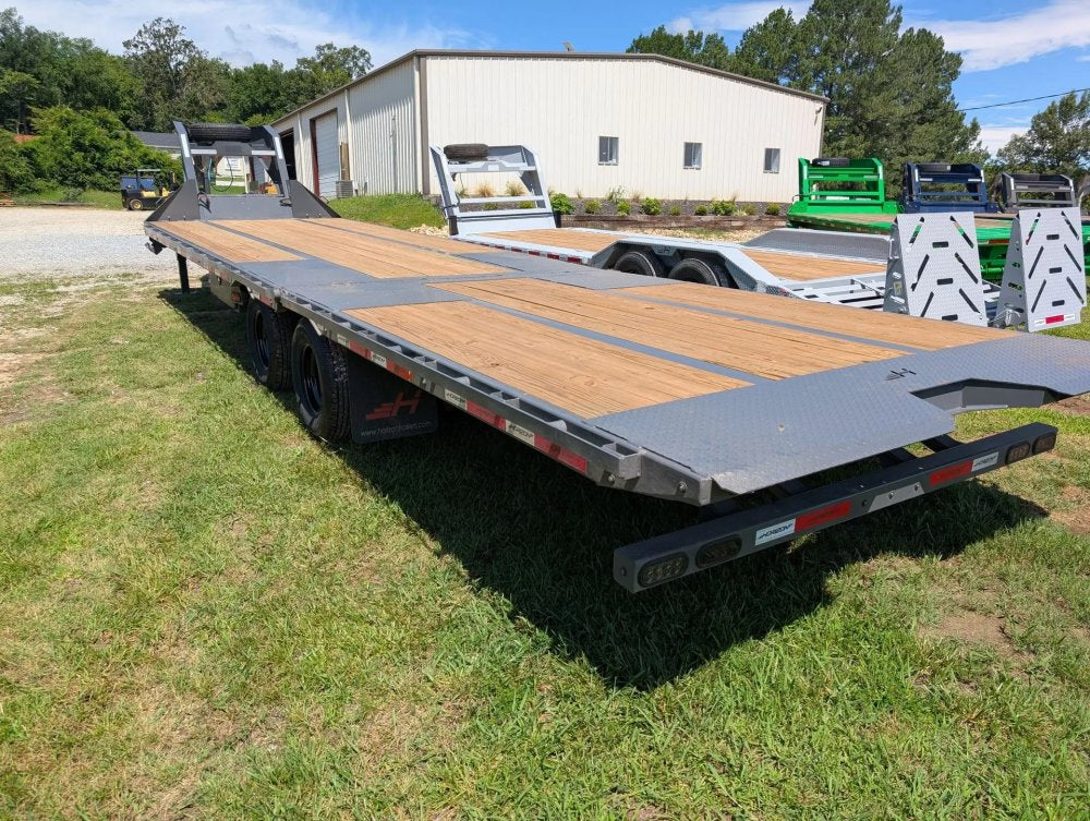 Horizon FYZ 32' Hydraulic Dovetail Gooseneck 12K (20'+12') 10432