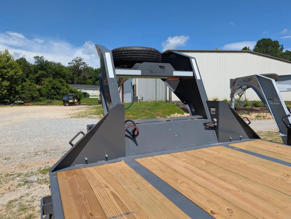 Horizon FYZ 32' Hydraulic Dovetail Gooseneck 12K (20'+12') 10432