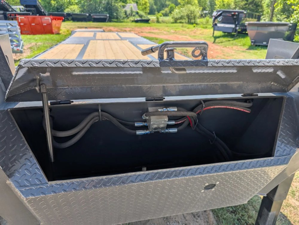 Horizon FYZ 32' Hydraulic Dovetail Gooseneck 12K (20'+12') 10432
