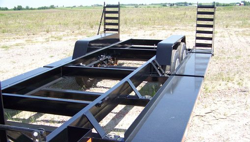 Behnke 14,000-16,000 lb. Pull-type Sprayer Trailers