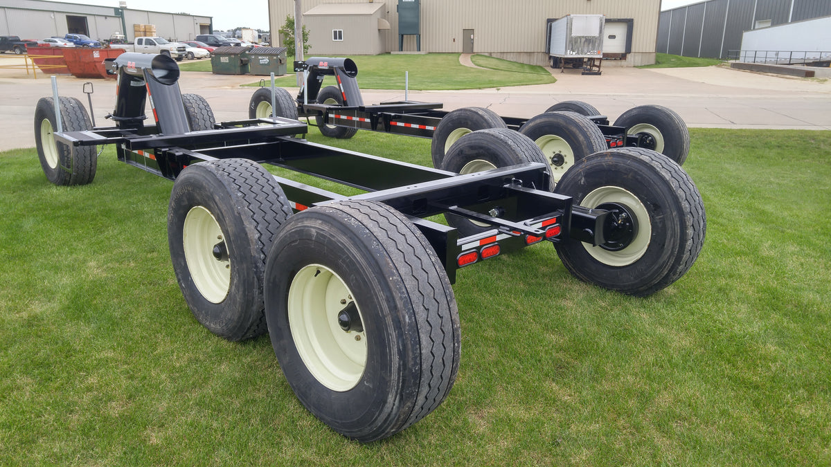 Behnke Walking Tandem Gooseneck Wagon (Twin 1450 gal. Tanks)