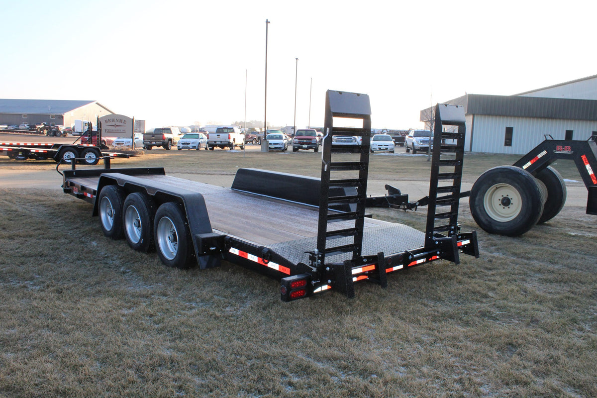 Behnke Tri-axle Structural Channel Skidloader