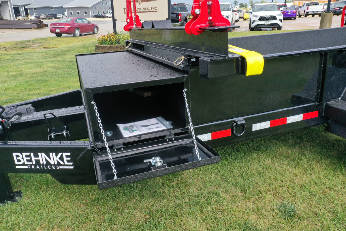 Behnke Telescoping Pole Trailers