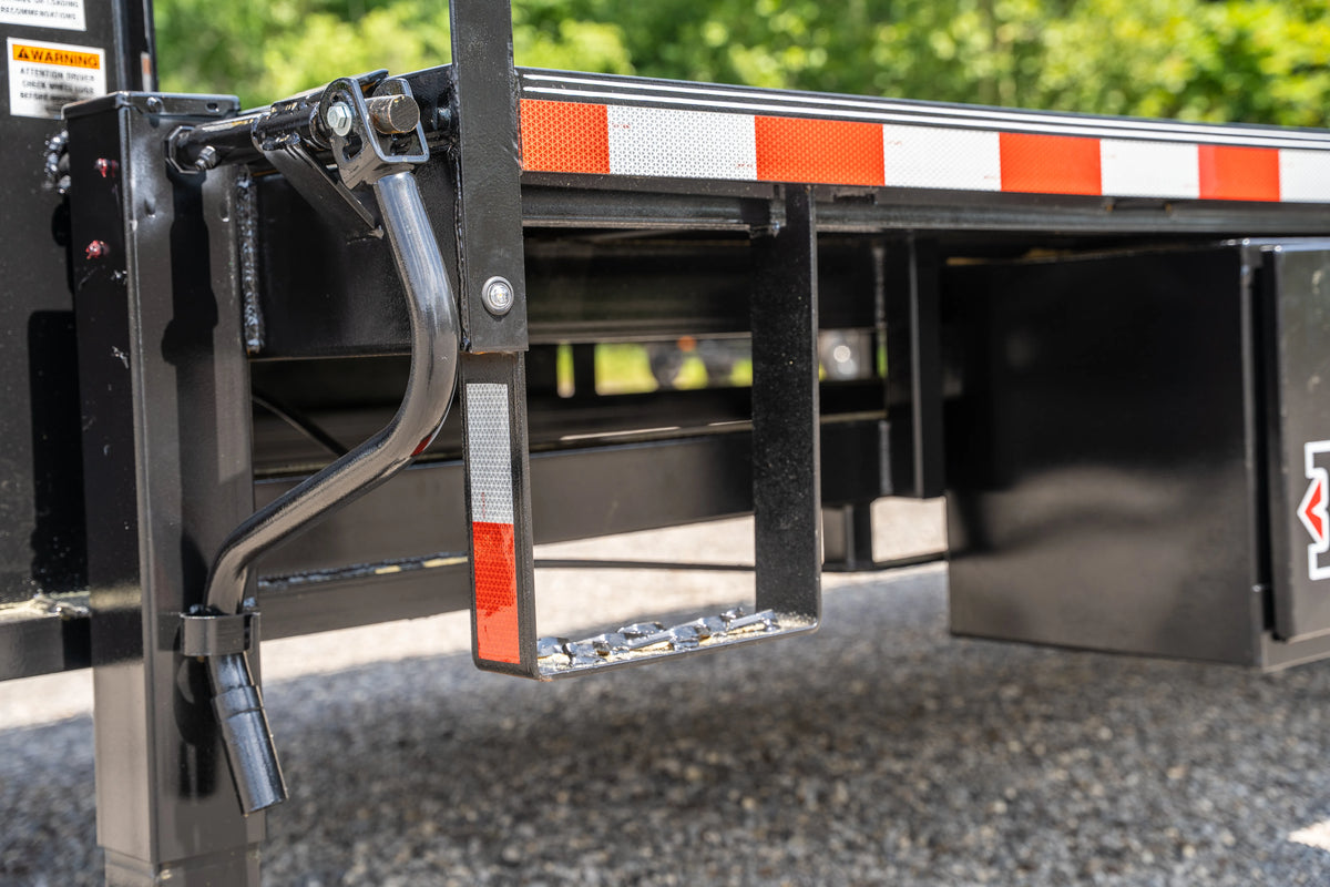 Buckeye Max Light 40' Gooseneck Flatbed Hotshot Trailer (Non-CDL)