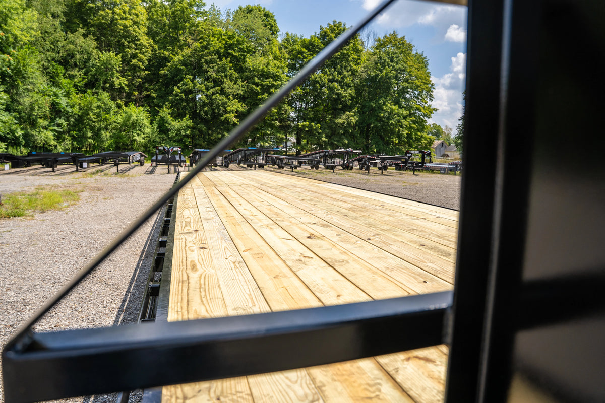 Buckeye Max Light 40' Gooseneck Flatbed Hotshot Trailer (Non-CDL)
