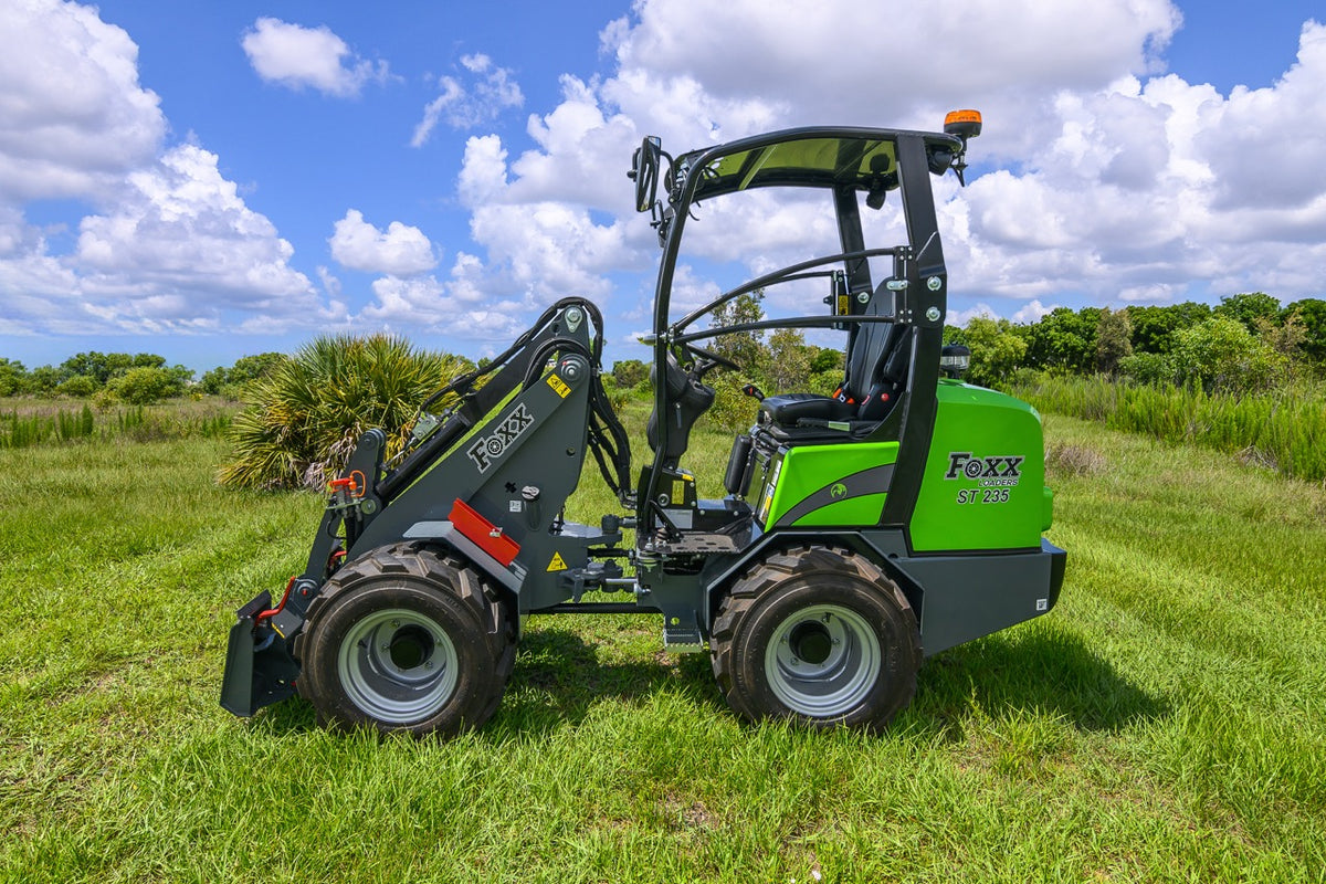 Foxx ST235 Compact Wheel Loader