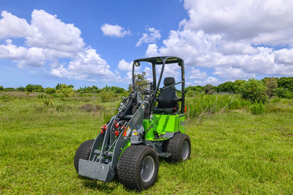 Foxx ST125 Compact Wheel Loader