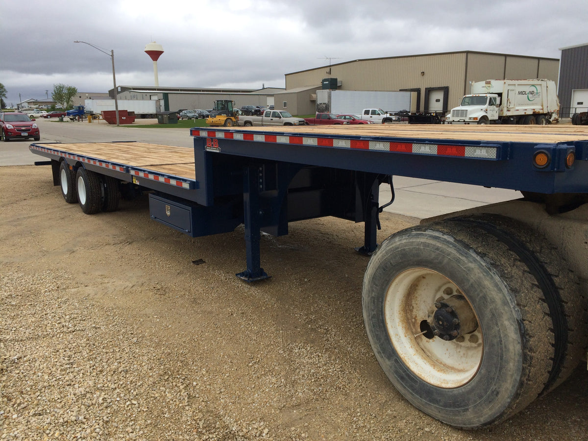 Behnke Step-Deck Semi Style Tilt