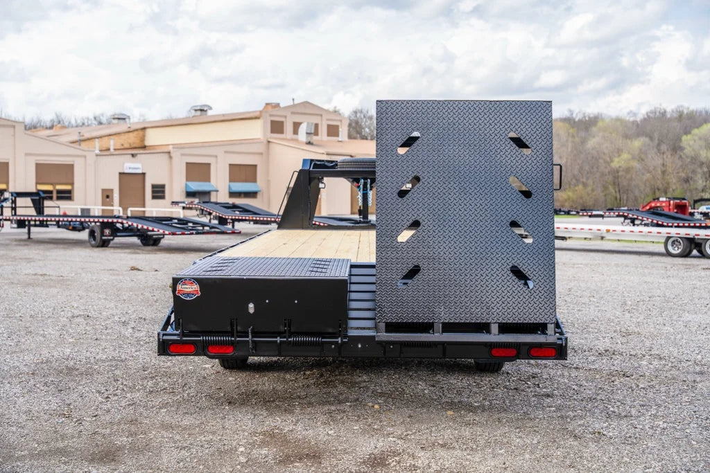 Buckeye B-MAXX GN 20K-SS Deck-Over Gooseneck Trailer