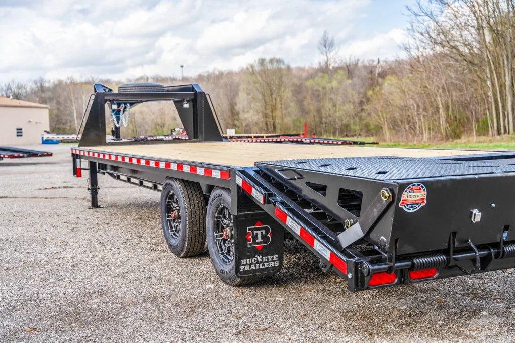 Buckeye B-MAXX GN 14K Deck-Over Gooseneck Trailer