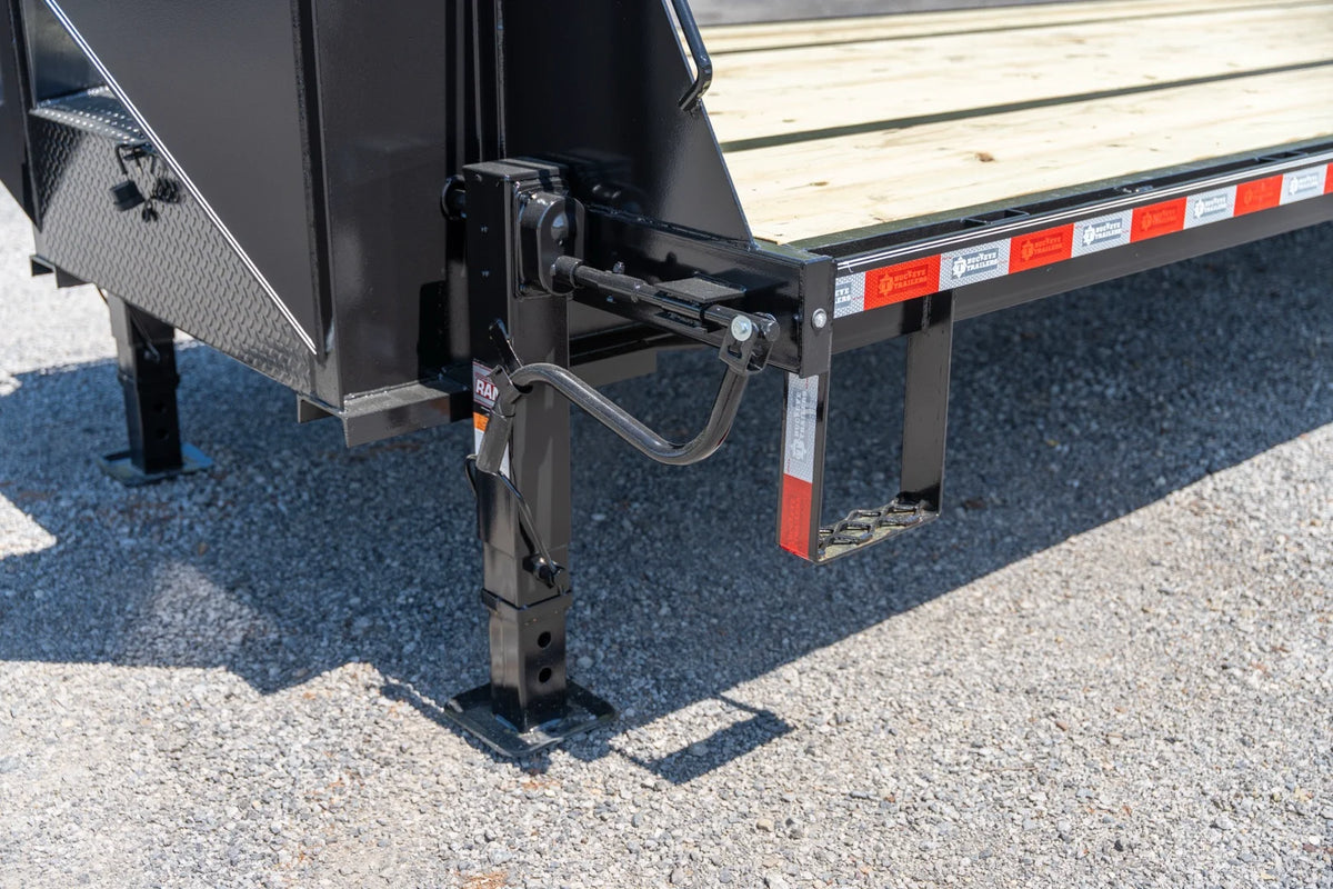 Buckeye B-MAXX GN 20K Deck-Over Gooseneck Trailer