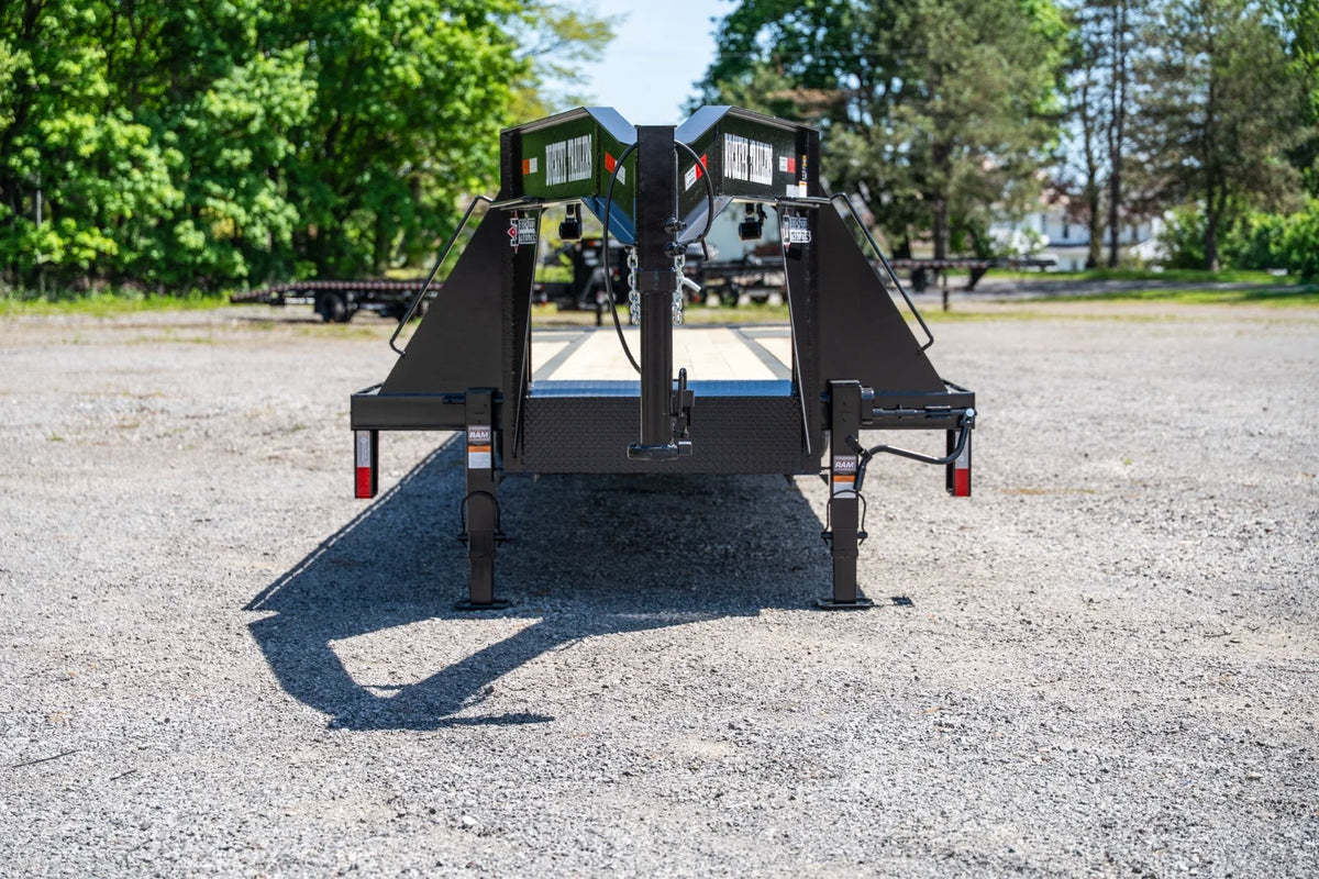 Buckeye B-MAXX GN 32K Deck-Over Gooseneck Trailer