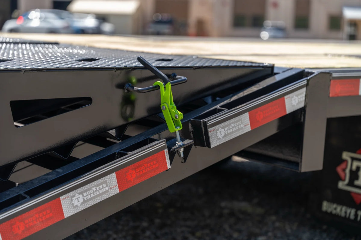 Buckeye B-MAXX GN 24K Deck-Over Gooseneck Trailer