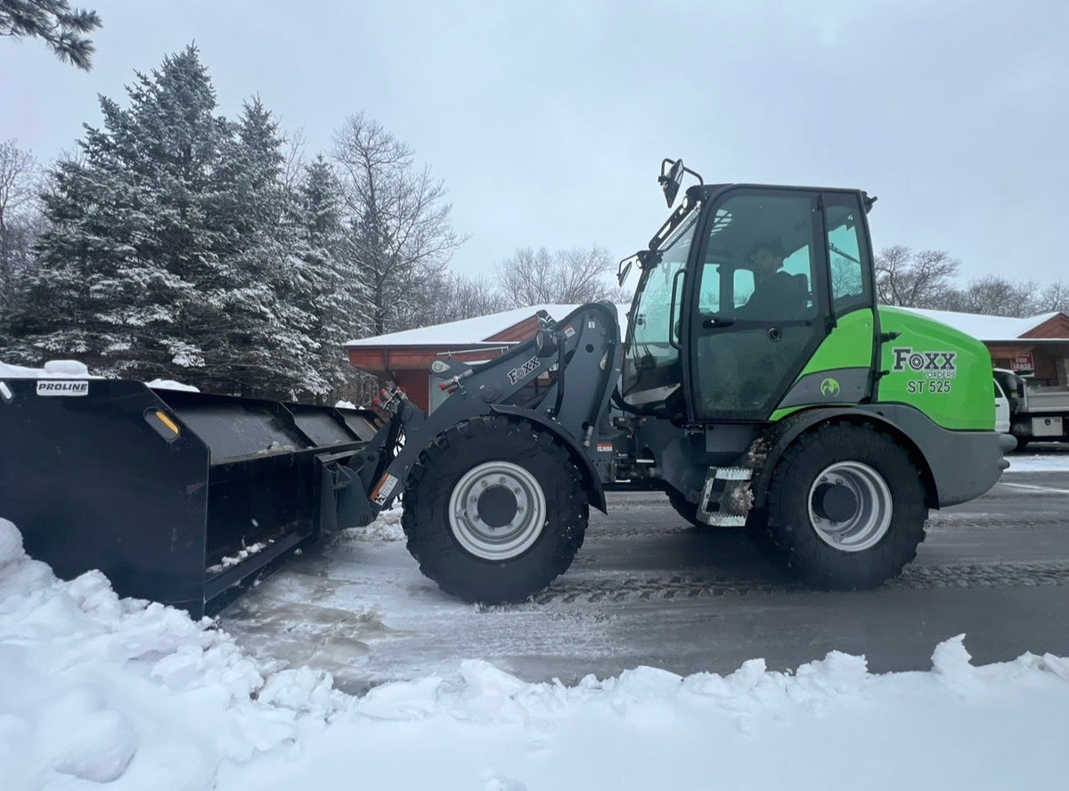 Foxx ST525 Compact Wheel Loader