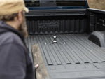 Tonneau cover clears gooseneck hitch